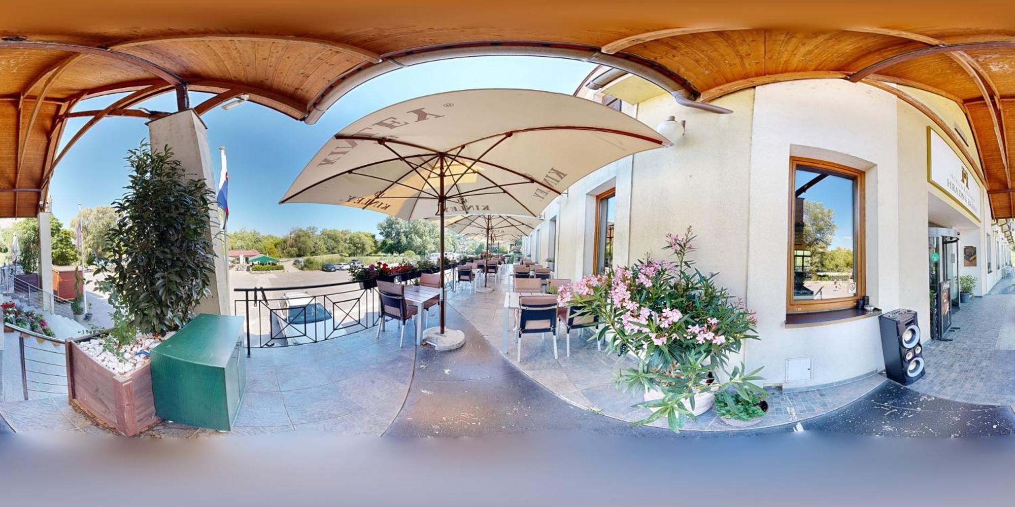 Hotel Hradna Brana Bratislava Ngoại thất bức ảnh