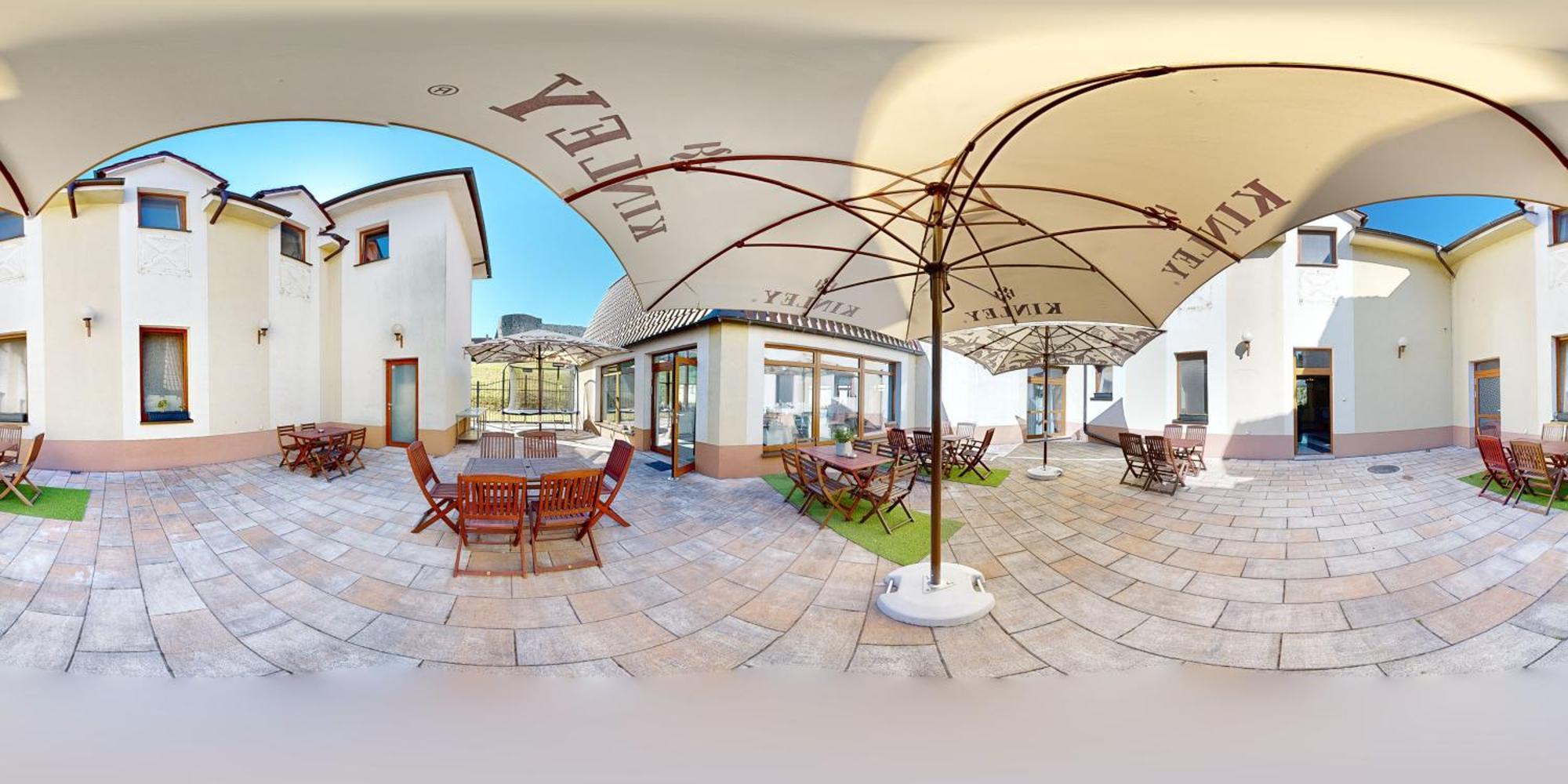 Hotel Hradna Brana Bratislava Ngoại thất bức ảnh